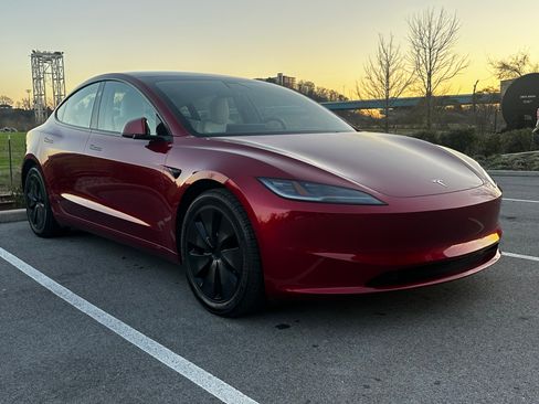 Used 2024 Tesla Model 3 Long Range image 4