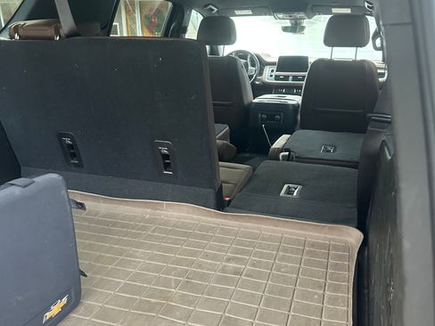 Used 2021 Chevrolet Suburban High Country image 8