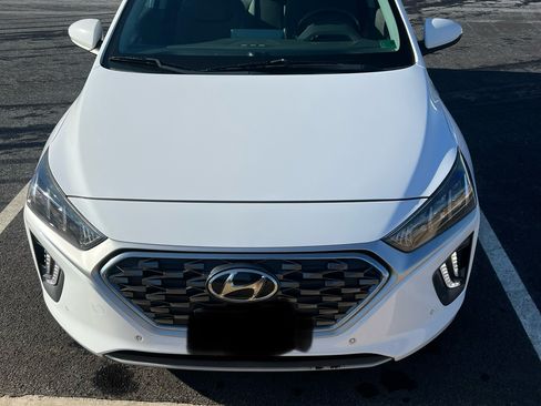 Used 2021 Hyundai Ioniq Limited image 4