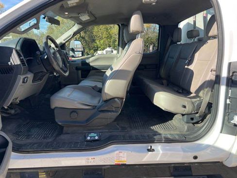 Used 2019 Ford F550 XL Cab & Chassis 4D image 14