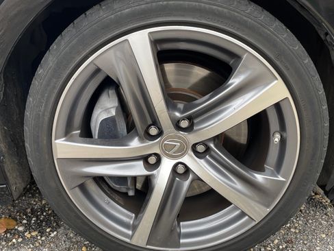 Used 2017 Lexus IS 300 AWD image 9