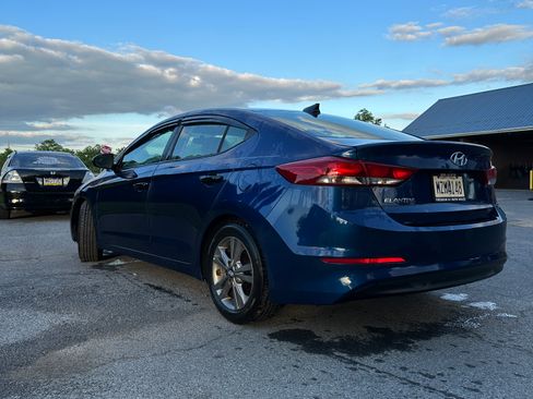 Used 2017 Hyundai Elantra SE FWD image 5