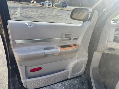 Used 2008 Chrysler Aspen Limited image 15