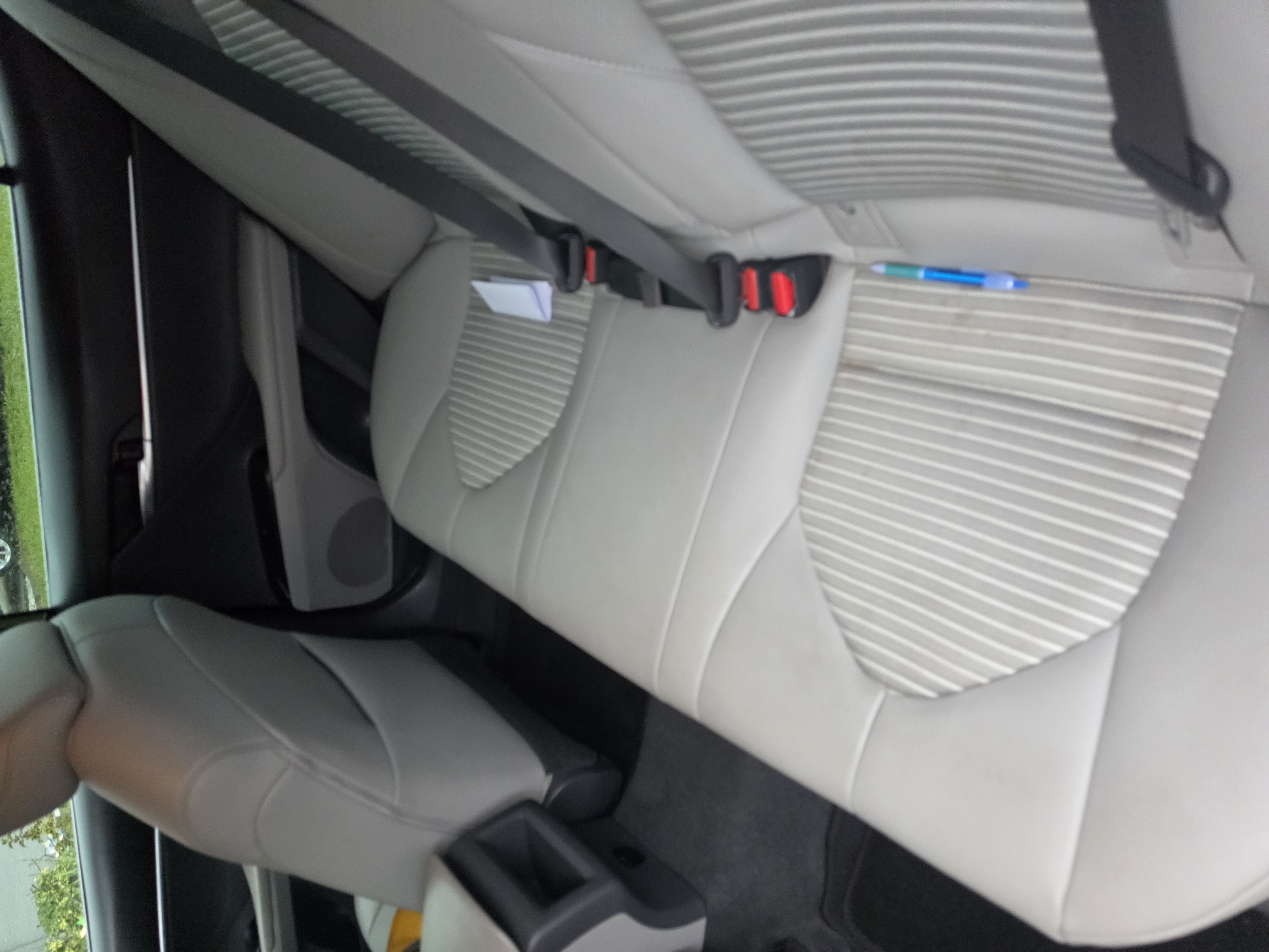 Used 2019 Toyota Camry SE FWD image 13