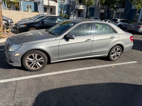 Used 2011 Mercedes-Benz E 350 Sedan image 1