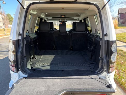 Used 2016 Land Rover LR4 HSE Silver Edition image 12