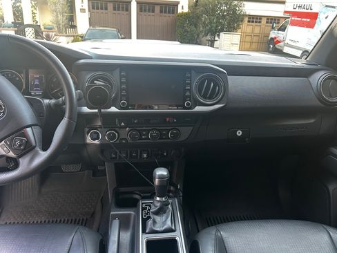 Used 2022 Toyota Tacoma TRD Sport w/ TRD Premium Sport Package image 14