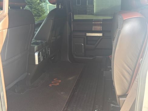 Used 2018 Ford F250 King Ranch w/ King Ranch Ultimate Package AWD/4WD image 8