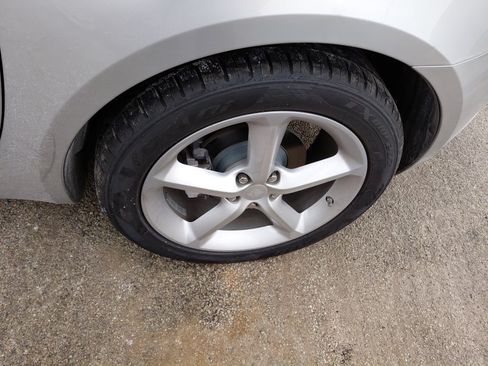 Used 2009 Saturn Sky w/ Premium Trim Package image 8