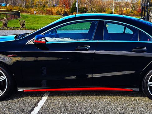 Used 2015 Mercedes-Benz CLA 250 4MATIC image 4