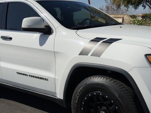 Used 2017 Jeep Grand Cherokee Laredo w/ Quick Order Package 2BE image 27