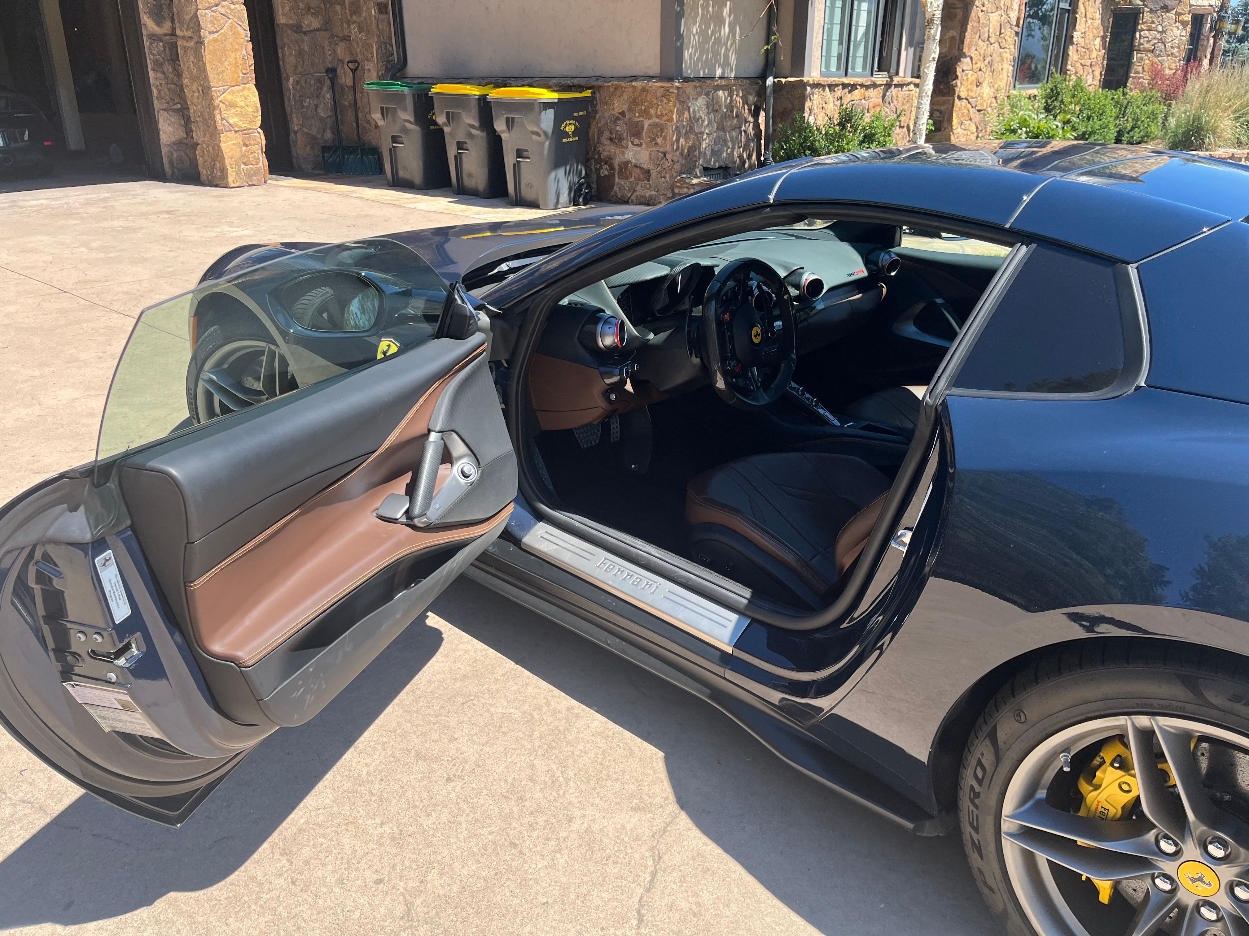 Used 2022 Ferrari 812 GTS RWD image 12