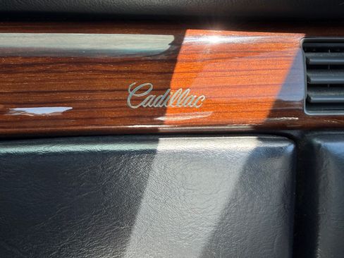 Used 2002 Cadillac Eldorado Touring w/ Preffered Equipment Group FWD image 32
