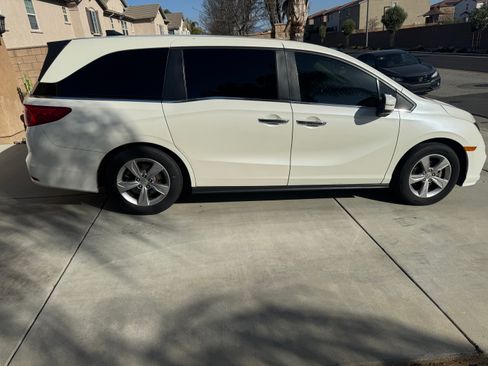 Used 2018 Honda Odyssey EX-L image 17