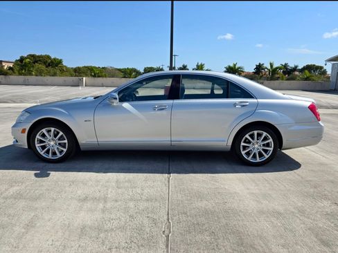 Used 2012 Mercedes-Benz S 350 BlueTEC 4MATIC image 2