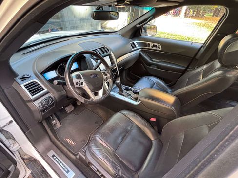 Used 2015 Ford Explorer Sport w/ Equipment Group 401A image 12
