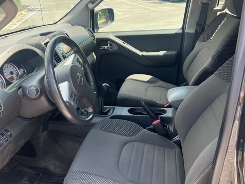 Used 2013 Nissan Frontier PRO-4X AWD/4WD image 13