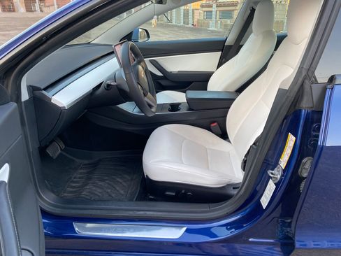 Used 2020 Tesla Model 3 Standard Range Plus image 6