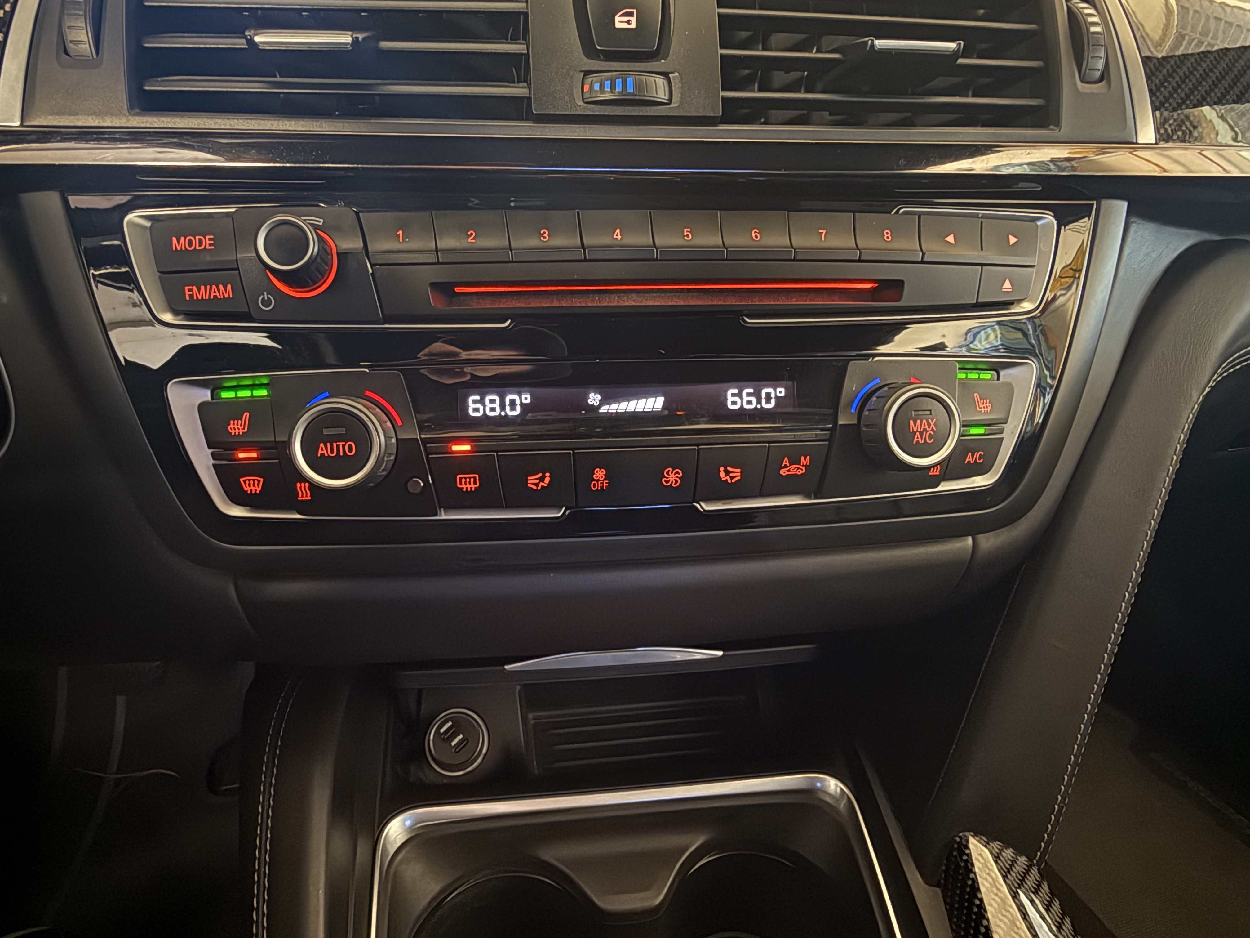 Used 2016 BMW M4 Convertible RWD image 18