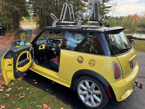 Used 2005 MINI Cooper S image 6