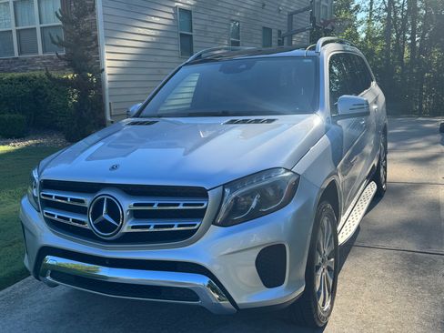Used 2019 Mercedes-Benz GLS 450 4MATIC image 2