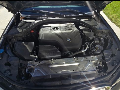 Used 2020 BMW 330i 330i Sedan 4D w/ Convenience Package image 9