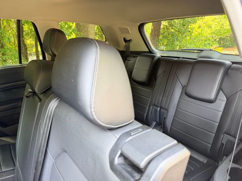 Used 2018 Volkswagen Atlas SEL Premium AWD/4WD image 12