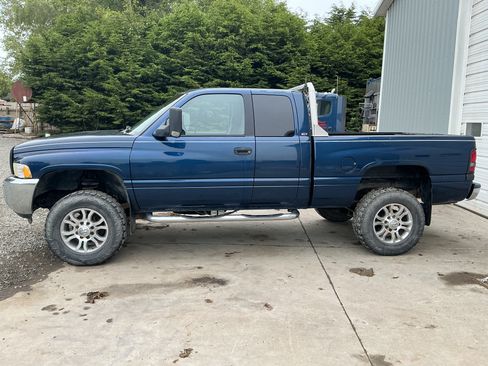 Used 2002 Dodge Ram 2500 Truck 4x4 Quad Cab image 1