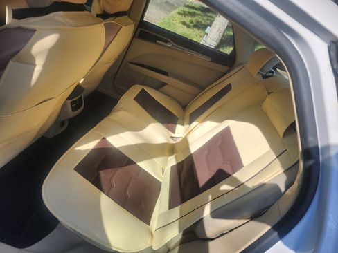 Used 2014 Ford Fusion SE image 11