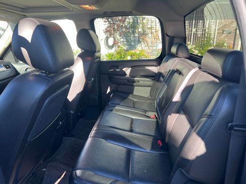 Used 2010 GMC Sierra 1500 Denali image 8