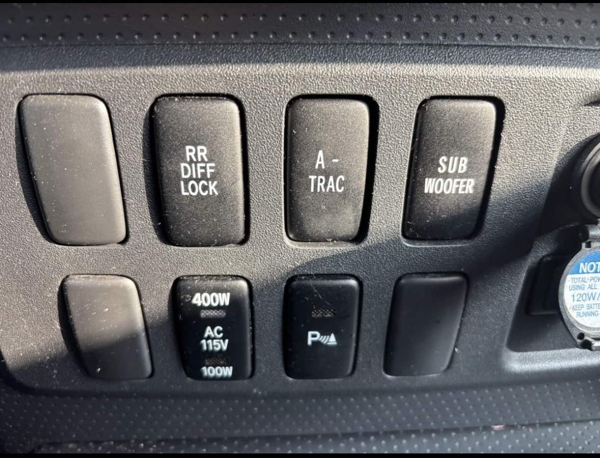 Used 2007 Toyota FJ Cruiser 4WD w/ Upgrade Pkg 2 image 14