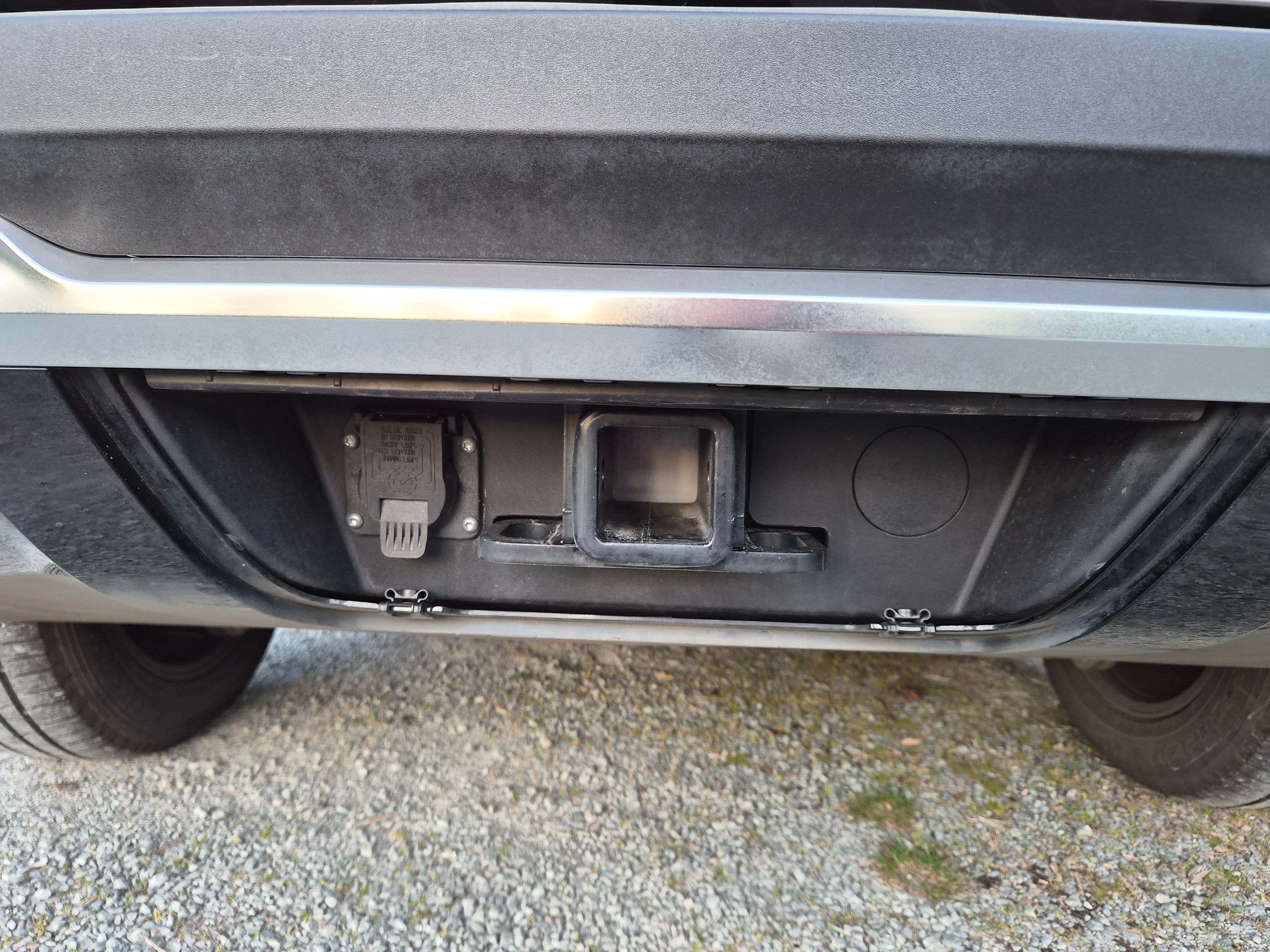 Used 2023 Rivian R1S Adventure AWD/4WD image 28