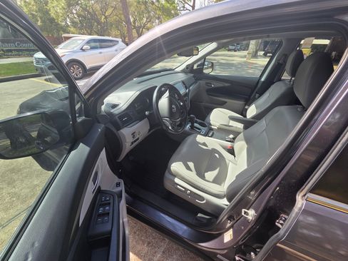 Used 2017 Honda Pilot EX-L image 4