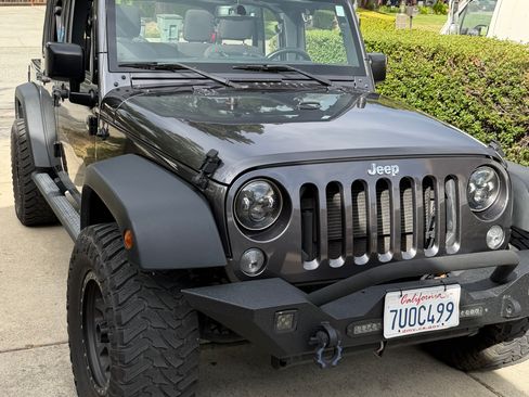 Used 2017 Jeep Wrangler Unlimited Sport w/ Quick Order Package 24S AWD/4WD image 10