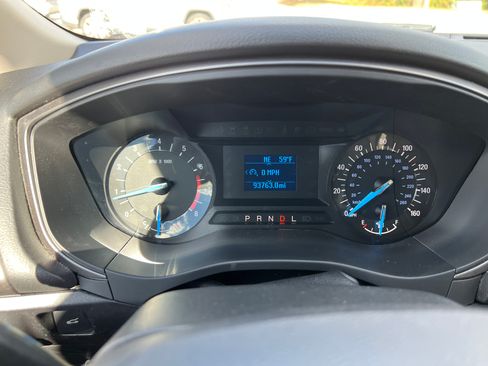 Used 2018 Ford Fusion S image 18