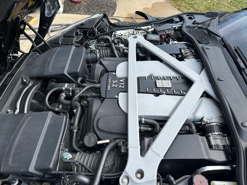 Used 2018 Aston Martin DB11 V12 image 13