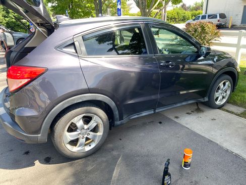 Used 2016 Honda HR-V EX-L image 2