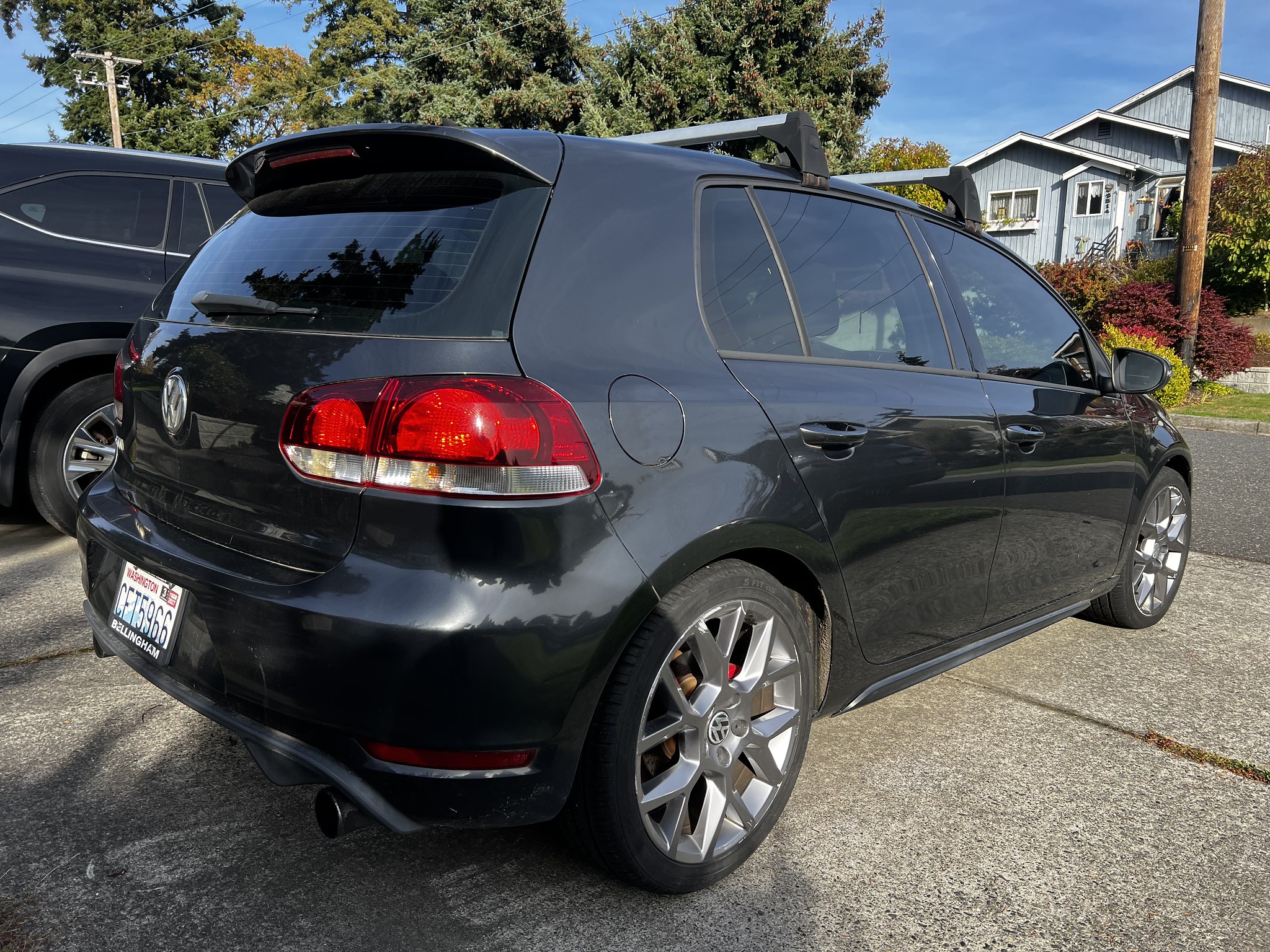 Used 2012 Volkswagen GTI 4-Door FWD image 8
