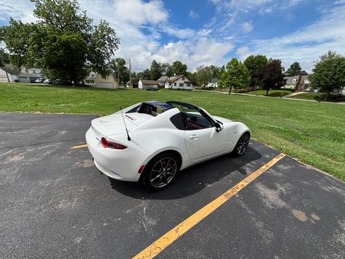 Used 2020 MAZDA MX-5 Miata RF Grand Touring RWD image 5