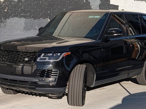 Used 2022 Land Rover Range Rover Autobiography image 2