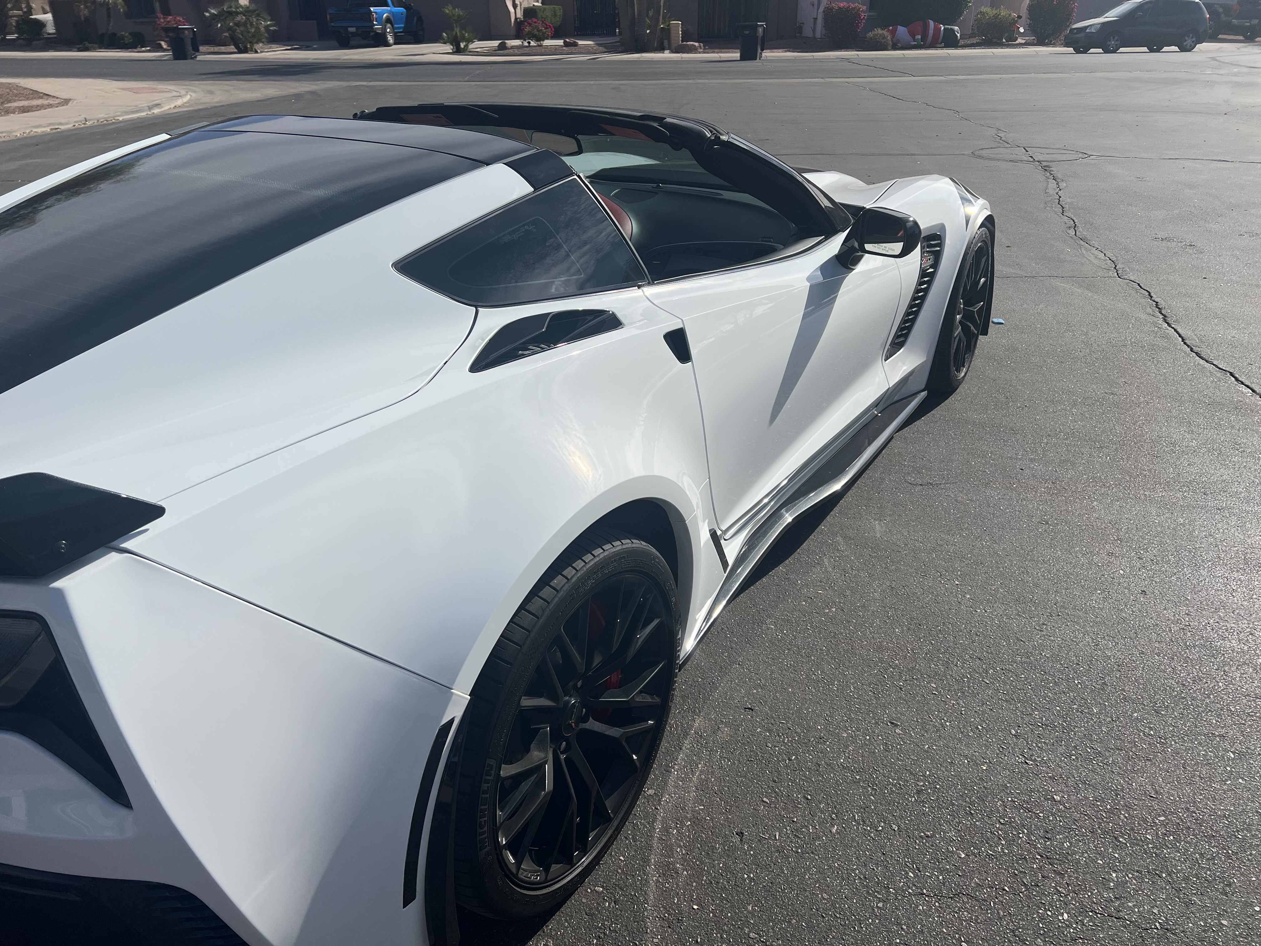 Used 2016 Chevrolet Corvette Z06 w/ Z07 Performance Package RWD image 5