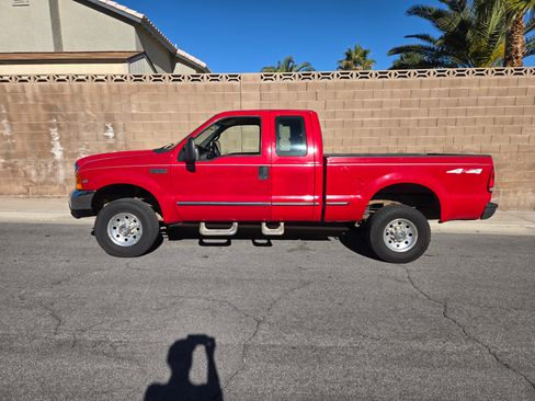 Used 1999 Ford F250 Short Bed image 2