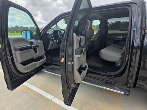 Used 2015 Ford F150 XLT w/ Equipment Group 301A Mid image 13