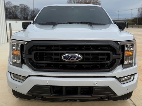 Used 2021 Ford F150 XLT w/ Equipment Group 302A High image 8