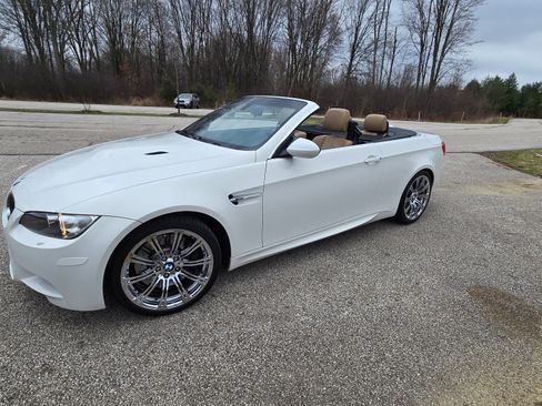 Used 2009 BMW M3 Convertible image 6