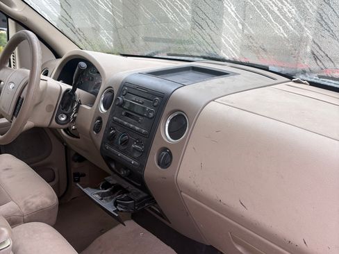 Used 2005 Ford F150 XLT AWD/4WD image 11