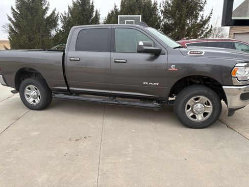 Used 2019 RAM 2500 Big Horn image 4