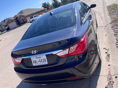 Used 2011 Hyundai Sonata Limited w/ Navigation Pkg 5