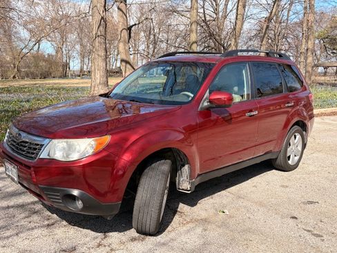 Used 2010 Subaru Forester 2.5X Limited w/ Popular Equipment Group 4B image 5