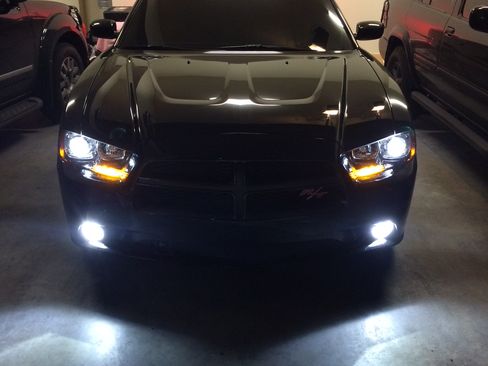 Used 2014 Dodge Charger R/T RWD image 19